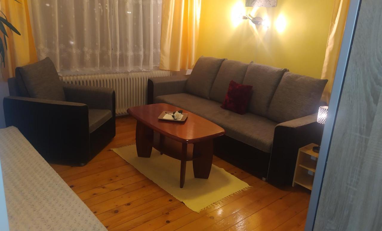 Katka a Martin samostatný apartmán s vlastným vchodom Liptovský Mikuláš Exterior foto